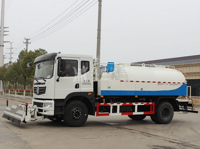 多功能灑水車——東風御虎高壓清洗灑水車3