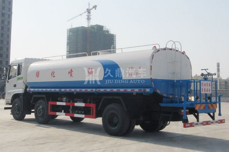 20噸東風(fēng)特商小三軸工程灑水車圖片 20噸東風(fēng)特商小三軸工程灑水車圖片