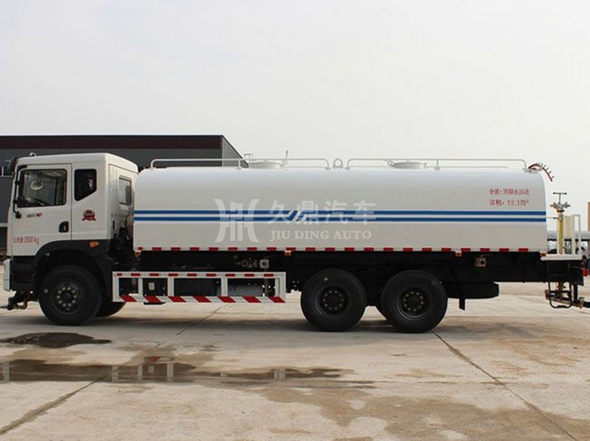 20噸灑水車工作視頻_20噸(20方)東風(fēng)御龍后雙橋綠化灑水車廠家價(jià)格3