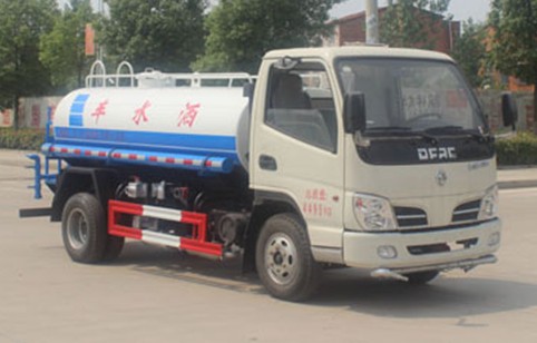 3噸灑水車價(jià)格多少_東風(fēng)多利卡2.5噸藍(lán)牌綠化灑水車廠家價(jià)格2