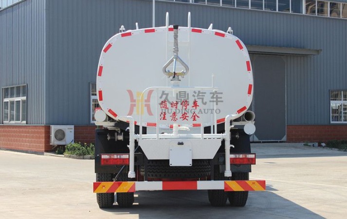 東風(fēng)多利卡d915方灑水車(chē)_東風(fēng)多利卡D9綠化灑水車(chē)廠(chǎng)家價(jià)格4