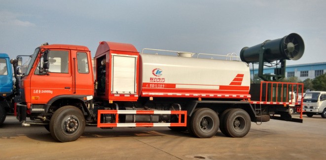 多功能灑水車(chē)有哪些_東風(fēng)后雙橋20方農(nóng)藥噴灑車(chē)3