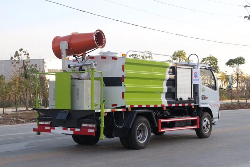 藍牌灑水車和黃牌灑水車的區別_東風小多利卡5方藍牌抑塵車2