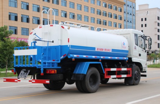 �|�L(f��ng)����12����ˮ܇����DƬ