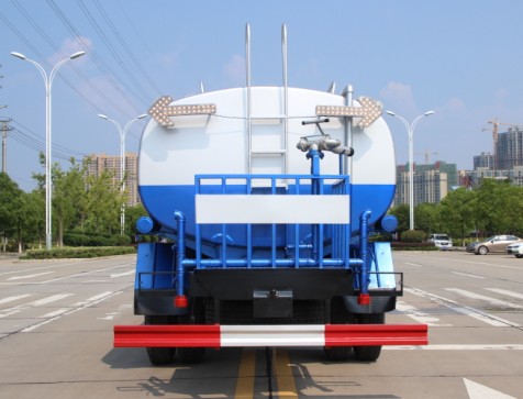 東風專用底盤12方灑水車高清圖片 東風專用底盤12方灑水車高清圖片