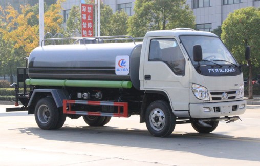 ����С��֮��3���ϑ�5����ˮ܇����DƬ