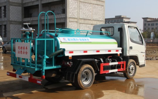 ����{��3����ˮ܇����DƬ