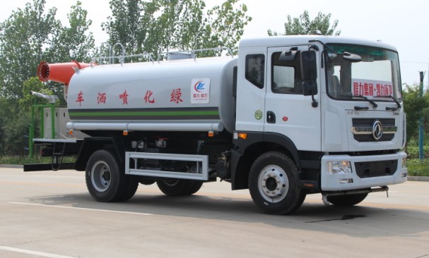 �|�L������D9��ˮ܇���F�ڣ��A�ޣ�����DƬ