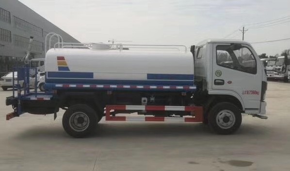 國(guó)六5方東風(fēng)福瑞卡灑水車圖片 國(guó)六5方東風(fēng)福瑞卡灑水車圖片