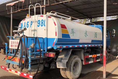 二手東風145國五帶手續(xù)12噸灑水車圖片 二手東風145國五帶手續(xù)12噸灑水車圖片