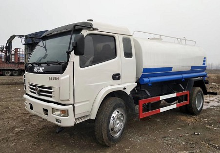 二手10方大多利卡灑水車一臺,無牌無證無手續!4