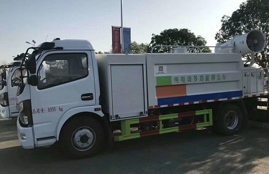 新能源小型灑水車_東風(fēng)凱普特5方純電動小型灑水車3