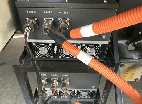 新能源小型灑水車_東風(fēng)凱普特5方純電動小型灑水車4