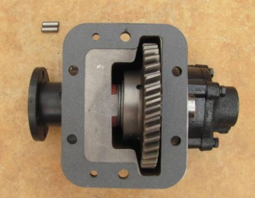 萬里揚(yáng)五檔5TS40變速箱取力器(42054014-010AS)3