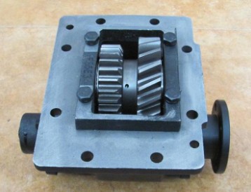 東風(fēng)原廠取力器-派特取力器(4205F85E3-010AS)3