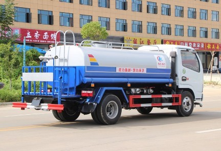 東風d6灑水車圖片 東風d6灑水車圖片