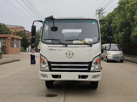 國六5方大運黃牌灑水車 國六5方大運黃牌灑水車