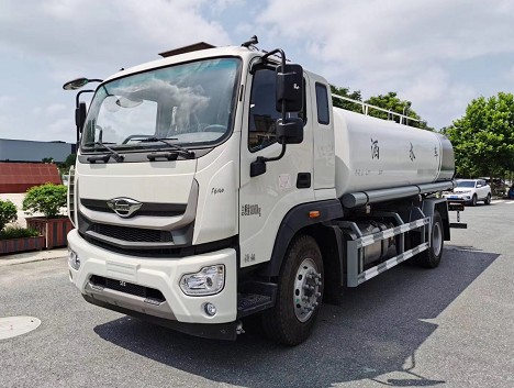 15噸灑水車哪里買_國六15方福田瑞沃ES5綠化灑水車廠家價格3