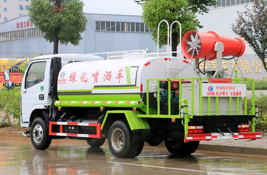 國六5方東風福瑞卡帶霧炮灑水車圖片 國六5方東風福瑞卡帶霧炮灑水車圖片