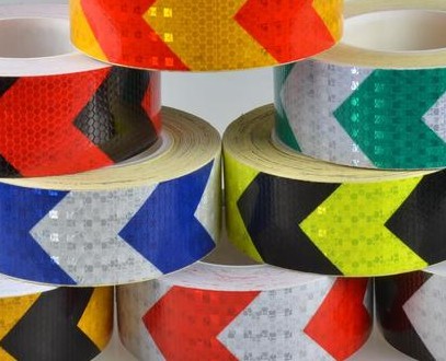 �W���Ǽ��^�����z��