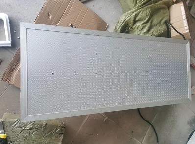 消防車翻轉折疊腳踏板 消防車翻轉折疊腳踏板