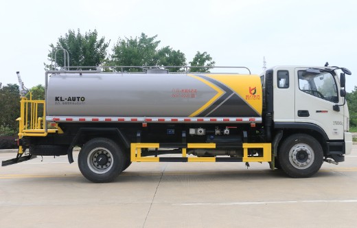 國(guó)六福田時(shí)代新領(lǐng)航12方灑水車 國(guó)六福田時(shí)代新領(lǐng)航12方灑水車