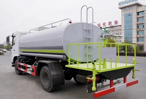 ��(gu��)��12���|�L(f��ng)����D3��ˮ܇