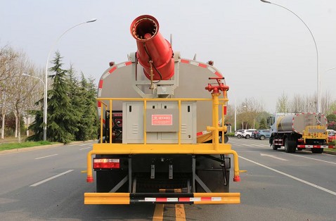 國六東風多利卡D9灑水車圖片 國六東風多利卡D9灑水車圖片