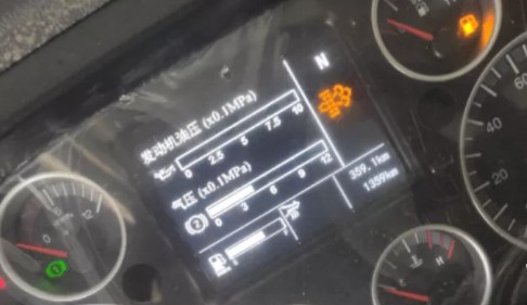 國六危化品車啟動后就熄火,無法正常怠速運行,儀表DPF碳載量燈亮黃燈 國六危化品車啟動后就熄火,無法正常怠速運行,儀表DPF碳載量燈亮黃燈