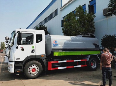 程力灑水車圖片 程力灑水車圖片