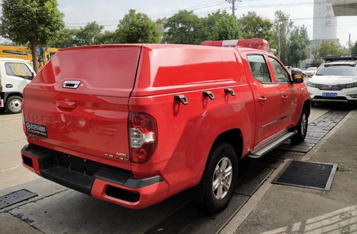 �����Ƈ���������ͨ�߉���ˮ�FƤ������܇