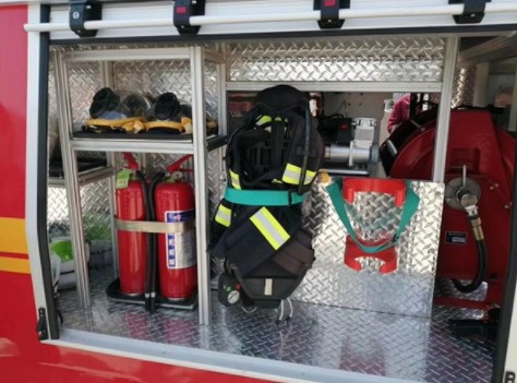 �����Ƈ����{�Ɩ|�L�߉���ˮ�F����܇