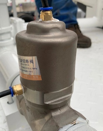 ȫ܇����ϵ�y������ʽ������y�M�К�ӿ���