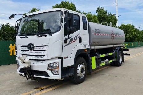 15方解放JK6灑水車(chē)_元年牌XSH5187GPSCA6型綠化噴灑車(chē) 15方解放JK6灑水車(chē)_元年牌XSH5187GPSCA6型綠化噴灑車(chē)